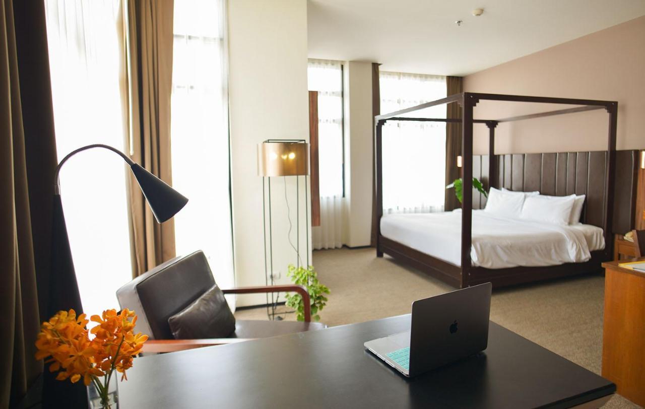 Grand Howard Hotel Bangkok Exteriör bild