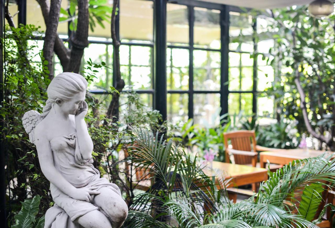 Grand Howard Hotel Bangkok Exteriör bild