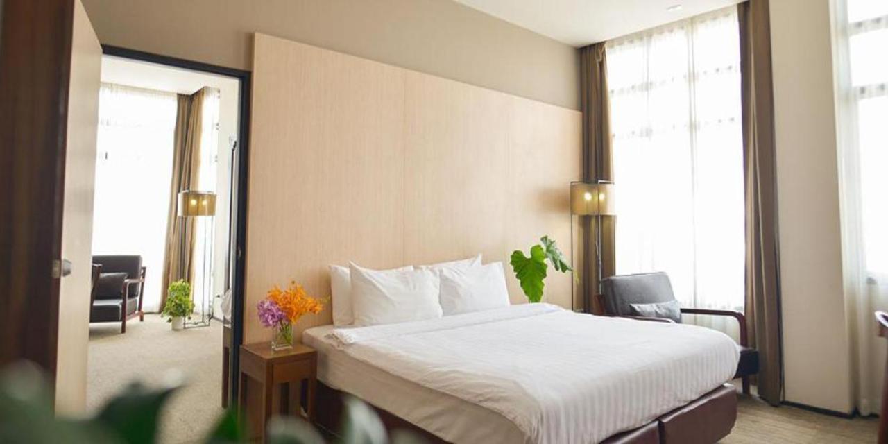 Grand Howard Hotel Bangkok Exteriör bild